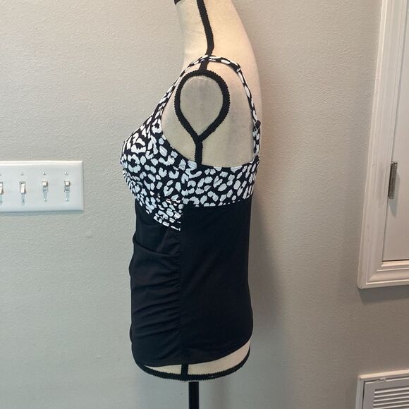 Lands’ End Black White Tankini Swimsuit Size 4P - Picture 5 of 13